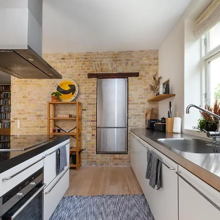 Unik Luksuslejlighed I Aalborgs Hjerte - Eksklusivt Design Af Kendt Arkitekt! * Ålborg