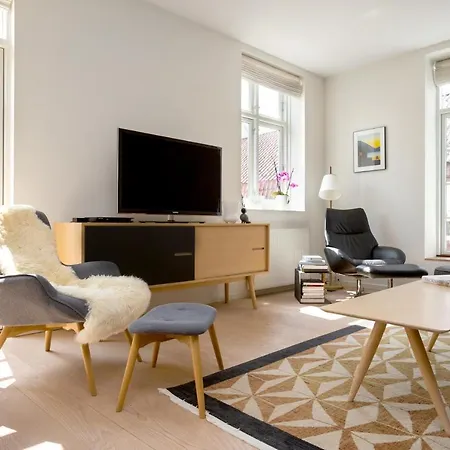 Unik Luksuslejlighed I Aalborgs Hjerte - Eksklusivt Design Af Kendt Arkitekt! Ålborg