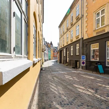 Unik Luksuslejlighed I Aalborgs Hjerte - Eksklusivt Design Af Kendt Arkitekt! Apartamento